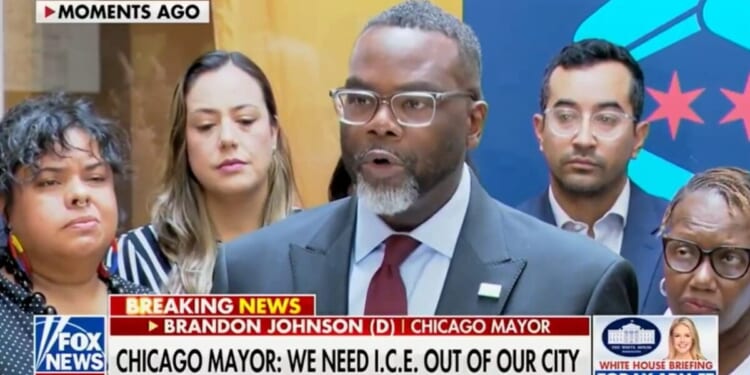 Chicago mayor creates ICE-free zones, banning agents from certain properties