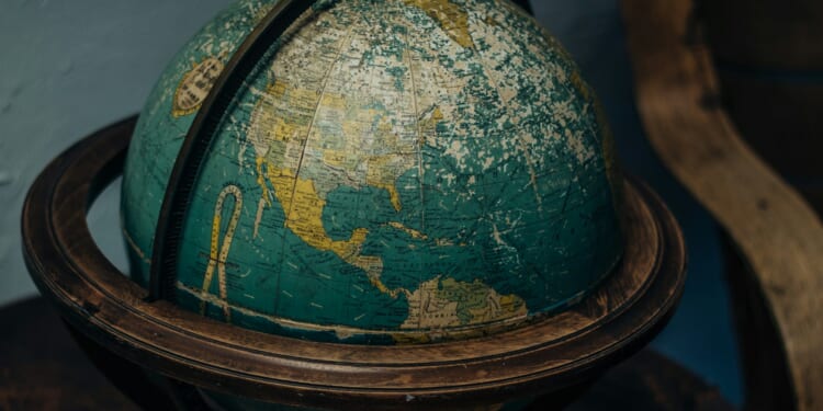 Cyril Davydenko: Trump's manoeuvres against Venezuela show that neo-conservatism isn't dead yet