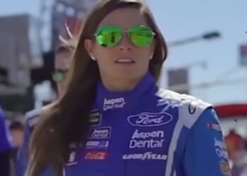 Danica Patrick enjoys MAGA ladies’ night with Lara Trump, Tulsi Gabbard and surprising 4th guest