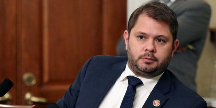 Democrat refuses to forgo pay during shutdown as his own staff goes unpaid