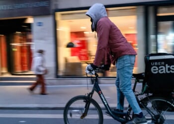 Florida Uber Eats Dad Keeps Delivering As Autistic Son Allegedly Wanders Naked On Interstate Ramp