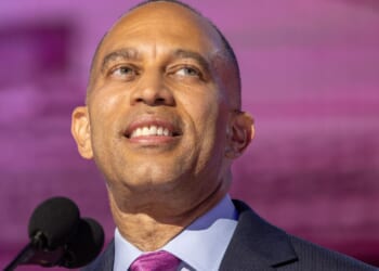 Hakeem Jeffries Pressures Illinois Democrats to Redraw Congressional Map Amid Party Pushback [WATCH]