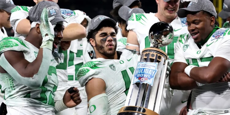 Holiday Bowl, Saudi Arabia Officials Had Meeting About Relocating Game To Middle East: REPORT