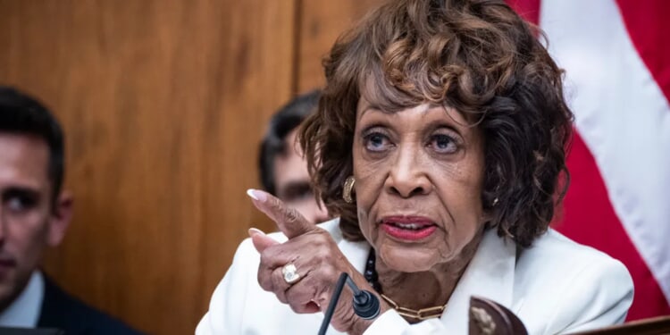 LARRY ELDER: The Politics Of The Shutdown, Obamacare, Crime And Deportations