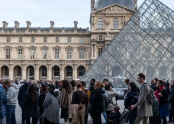 Louvre Heist Suspects Arrested, 1 Captured While Boarding Flight Out Of Country