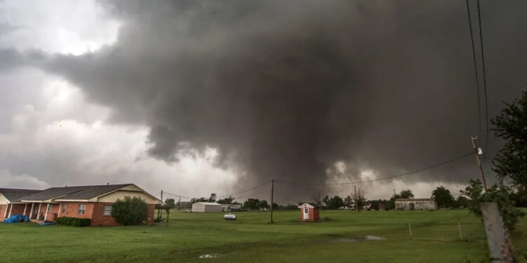 Millions In Ozarks, Mississippi Valley Facing Severe Weather Threat That Could Spark Up Tornadoes, Large Hail