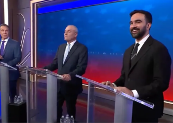 Moderator Presses Mamdani On Hochul Snub As He Fumbles Praise For Her Job