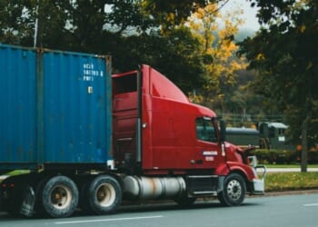 More cash flows into American truckers’ pockets as Trump cracks down on foreign drivers