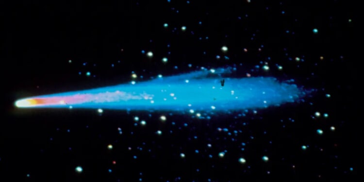 NASA Activates Earth Defense Group Over Concerns Of Manhattan-Sized Comet With Possible Alien Technology