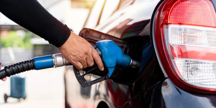 National Gas Prices Drop Below $3 as OPEC Increases Production, White House Credits ‘Trump Effect’ [WATCH]