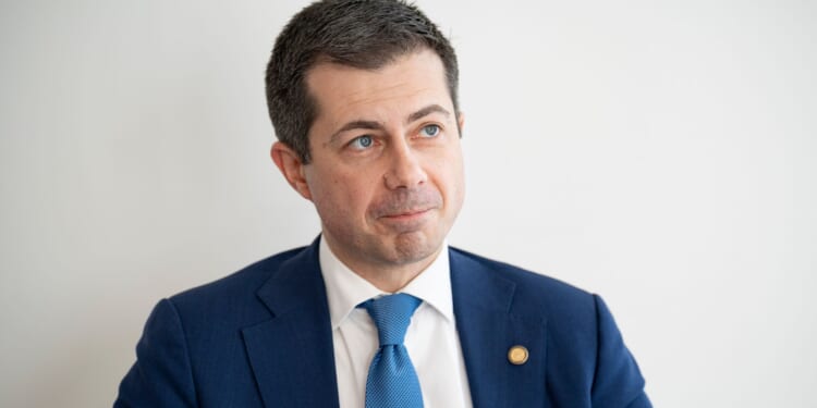 Pete Buttigieg Praises Communist Mamdani as ‘Great Mayor,’ Blasts Cuomo Ahead of 2028 Race [WATCH]