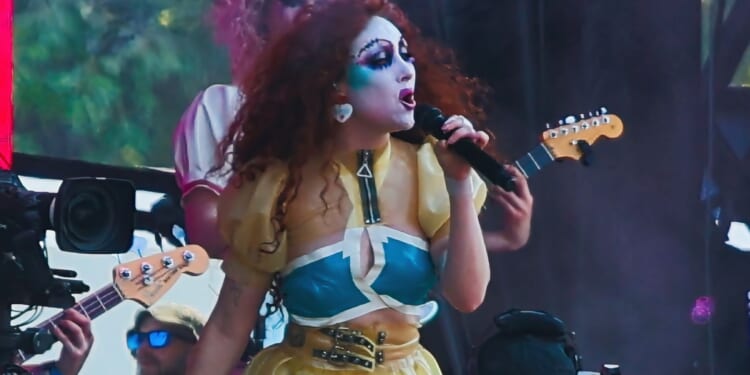 Pop Singer Chappell Roan Says 'F**k ICE Forever' From Stage, DHS Fires Back [WATCH]