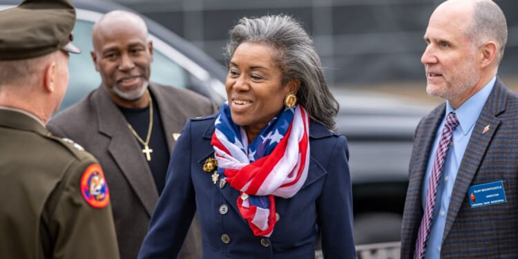 President Trump Praises Winsome Earle-Sears, Calls Virginia GOP Candidate 'Excellent' Ahead of Election [WATCH]