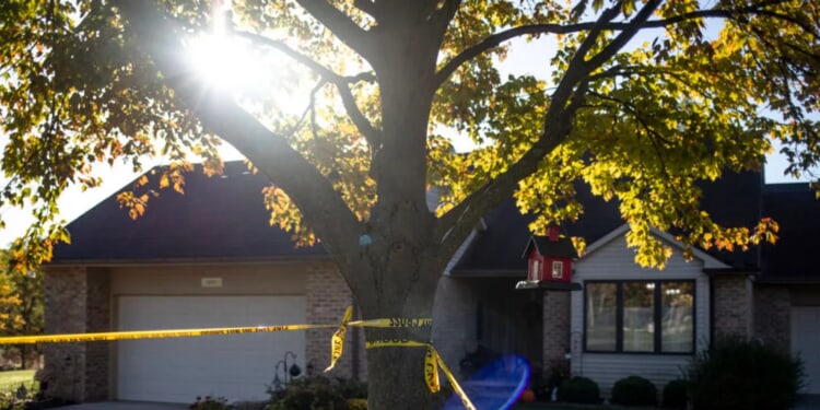 REPORT: Woman Charged With Assault After Allegedly Breaking Into Man’s Home, Cutting His Testicle