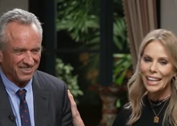 RFK Jr. and his wife praised for flying economy class with everyone else as AOC and Bernie enjoy private jet