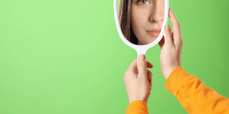 Reflecting on the mirrors of the women who served