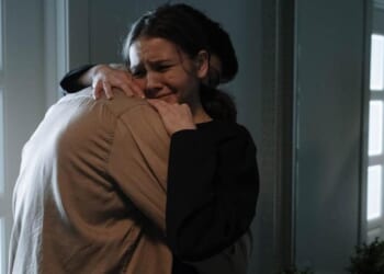 Reporters put on dramatic display as they turn in Pentagon press passes