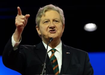 Schumer Can’t Keep Government Closed to Please the 'Moon Wing' [WATCH]