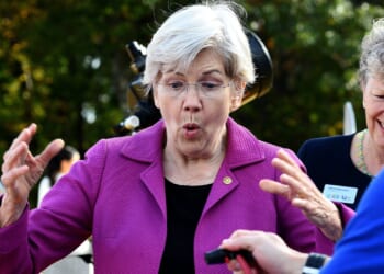 Sen. Warren Launches “Investigation” Into Privately Funded Trump Ballroom, Gets Roasted Online