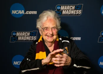 Sister Jean Dolores, beloved Catholic nun and Loyola University basketball chaplain, dies at 106