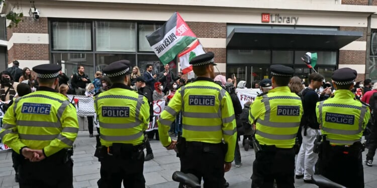 Student Allegedly Threatens To Behead Professor To His Face Mid-Class