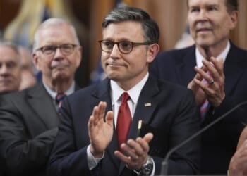 'Swear Her In!' Dems March to Mike Johnson’s Empty Office for Recently Elected Adelita Grijalva – Twitchy