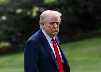 Trump Blasts Colombia’s ‘Illegal Drug Leader’ Gustavo Petro, Yanks Foreign Aid After Criticism Of Boat Strikes