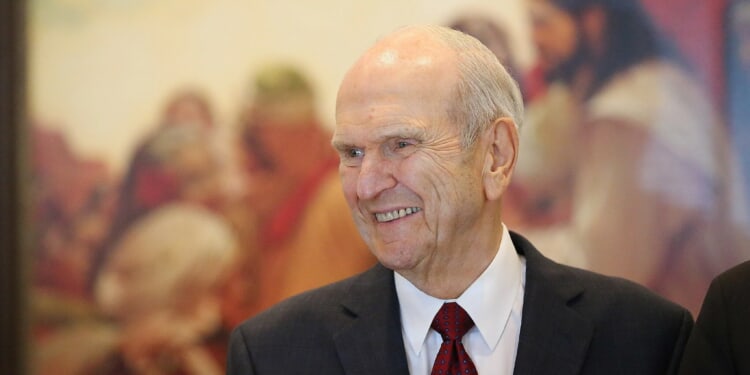 Utah Catholic church offers Mass for repose of soul of late LDS president