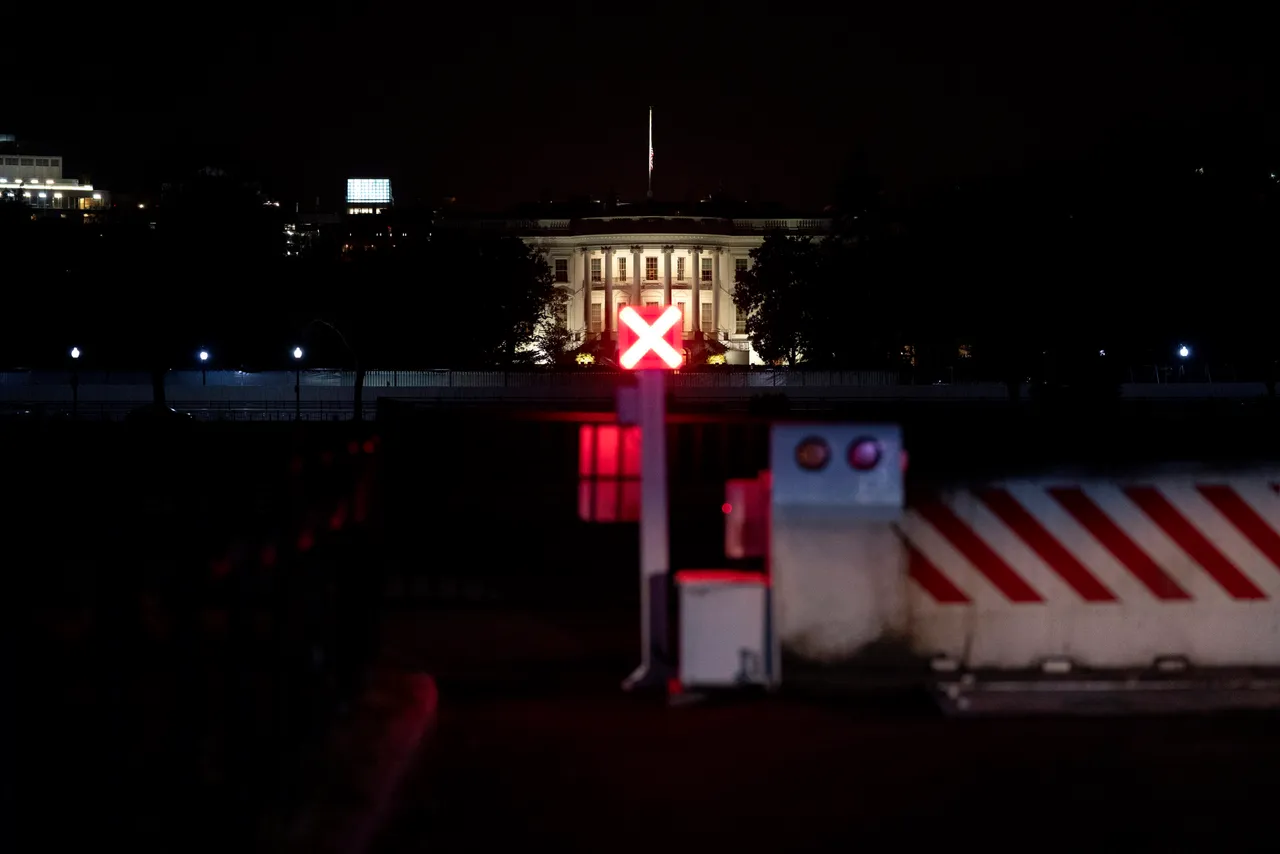 A security barricade stands in front of the White House on January 11, 2021 in Washington, DC. (Photo by Stefani Reynolds/Getty Images)