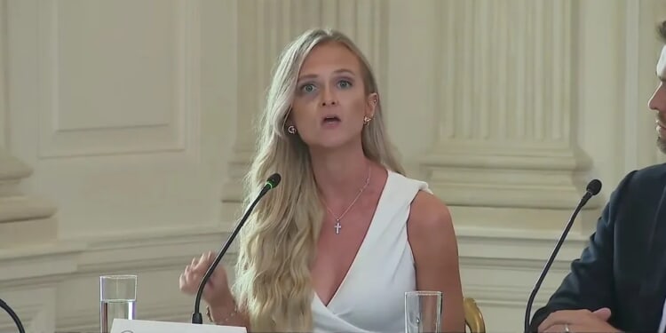 Watch Reporters Tell Trump How Antifa Beat Them Bloody As Media Looked Away