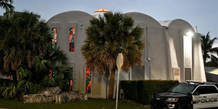 ‘Not Being Taken Alive’: Police Arrest Man For Allegedly Threatening Several Synagogues, Public Figures