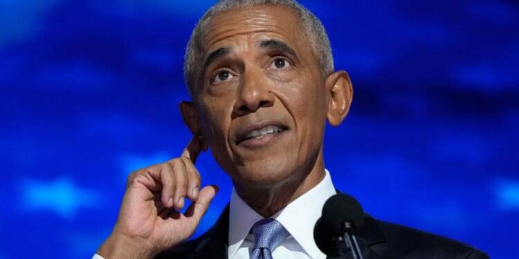 Hunter Rages Over Obama’s ‘Disrespectful’ Onstage Moment With His Father [WATCH]