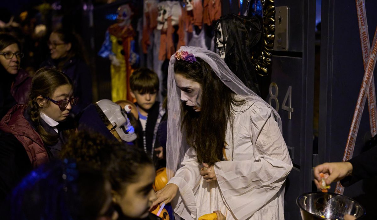 All Saints' Day in Spain: Halloween and a declining Christian tradition coexist