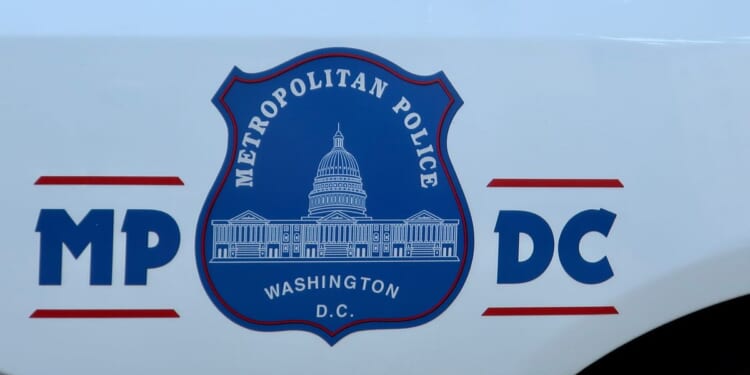 D.C. police arrest 18-year-old man, four juvenile boys following disturbance in Navy Yard