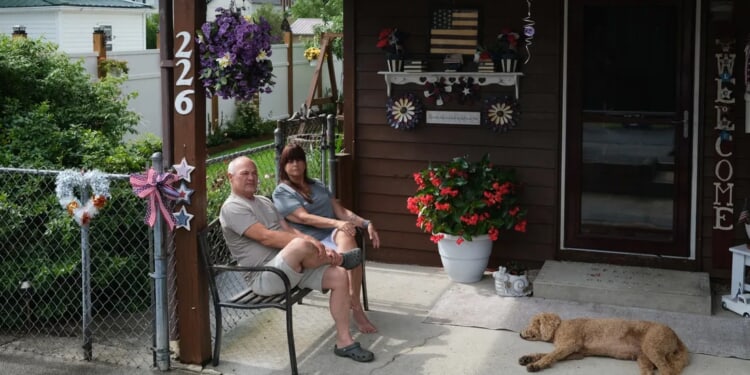 Battle Against Data Centers Driving Up Electric Bills Unites Republicans, Democrats