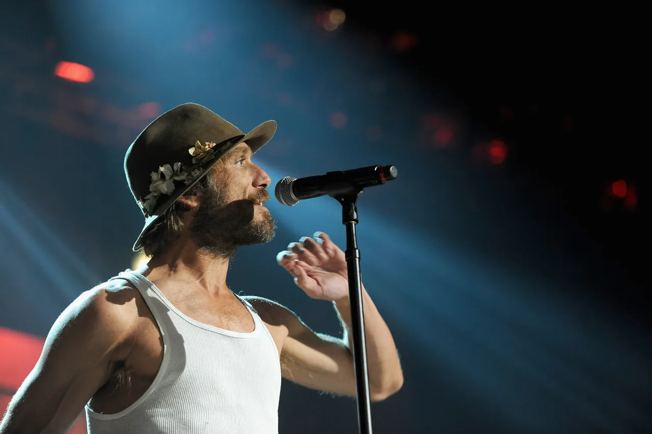 NASHVILLE, TN - SEPTEMBER 17: Todd Snider performs onstage at the 13th annual Americana Music Association Honors and Awards Show at the Ryman Auditorium on September 17, 2014 in Nashville, Tennessee. (Photo by Erika Goldring/Getty Images for Americana Music)