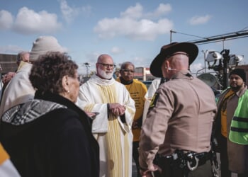 Judge orders halt to alleged ‘inhumane’ conditions for Illinois detainees