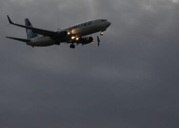 FAA cuts back flights at 40 major airports because of government shutdown