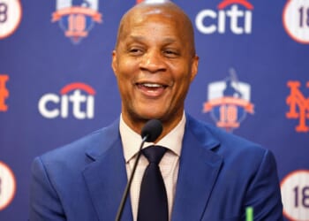 Trump pardons former Mets star Darryl Strawberry