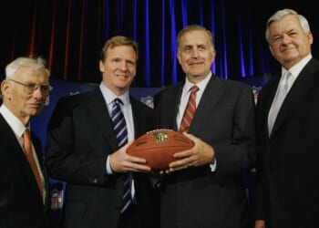 Former NFL Commissioner Paul Tagliabue has died – Twitchy