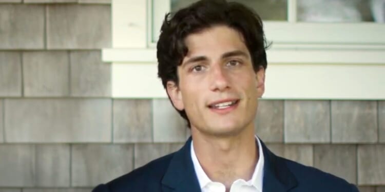 JFK’s Grandson Criticized for Recreating His Uncle’s Iconic Photos in Campaign