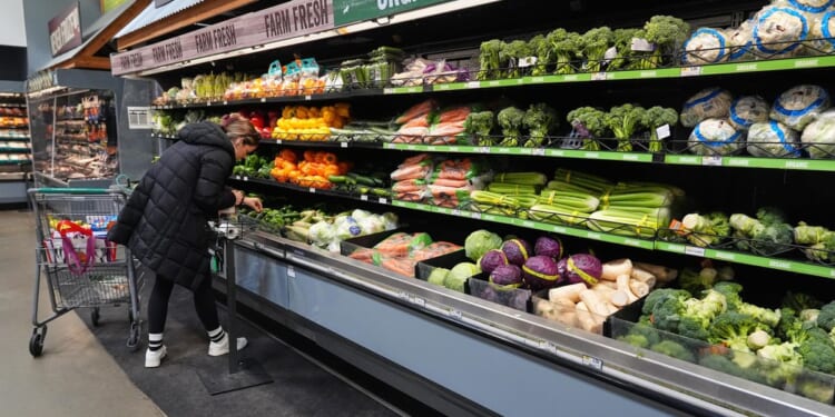 Trump to Supreme Court: Erase case over food stamps