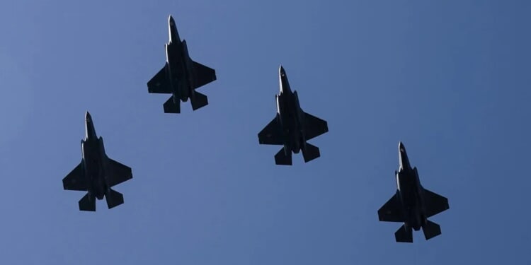 America’s Next Big Weapons Deal Could End Up As Big Gift To China’s Arsenal