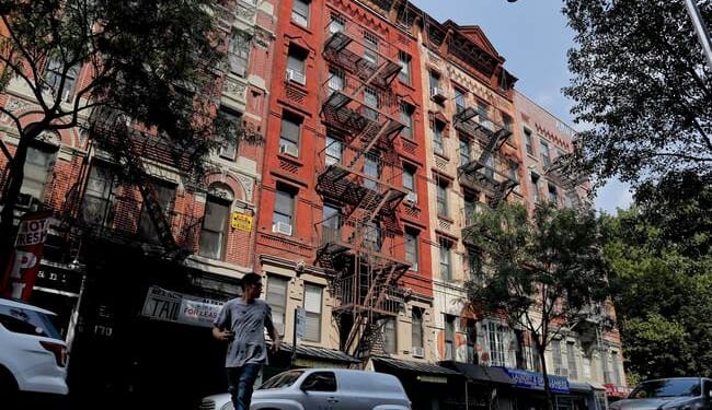 40% of Rent-Controlled Units Occupied by Migrants – Twitchy