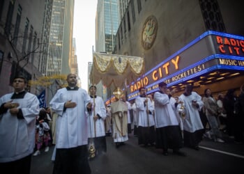 New York sees rising Catholic conversions amid broader national trends