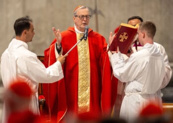 Belarus pardons 2 Catholic priests after talks with Vatican