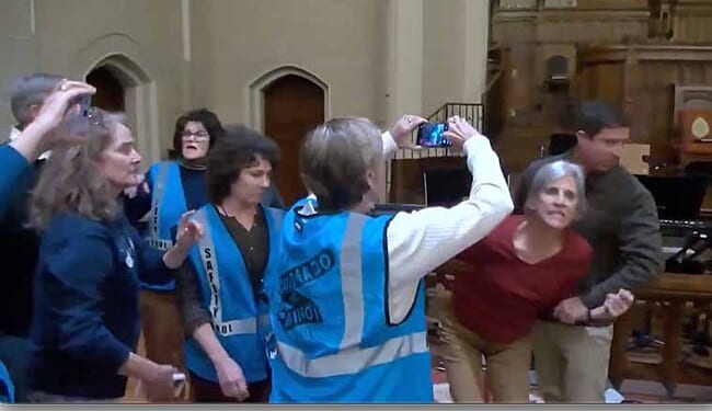 Boomers Gather at Church in Charlotte to Practice Obstructing ICE Agents – Twitchy