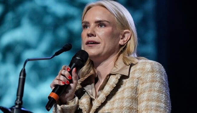 Dem House Candidate Aftyn Behn Refuses to Answer Whether She Still Supports Defunding the Police – Twitchy