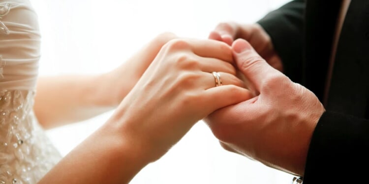 Vatican defends monogamy against polygamy, polyamory