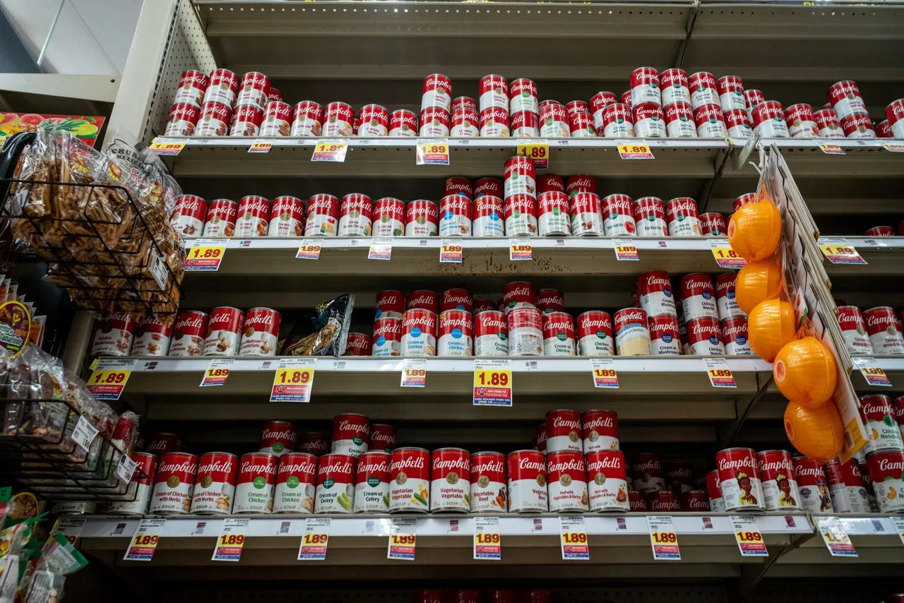 HOUSTON, TEXAS - SEPTEMBER 01: Campbell's soup is seen on shelves at a Kroger grocery store on September 01, 2022 in Houston, Texas. Campbell's experienced a drop in profit of $96 million in its recent fiscal fourth quarter. (Photo by Brandon Bell/Getty Images)